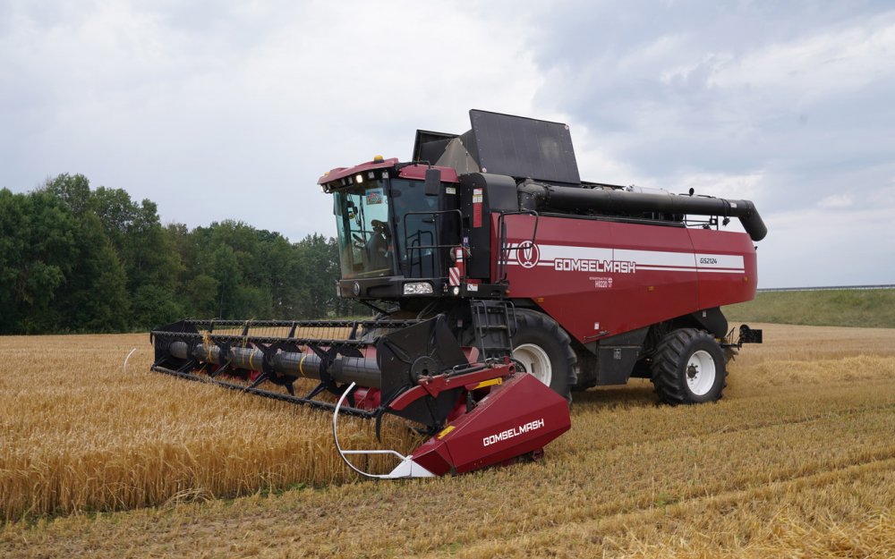 Готовьтесь к уборочному сезону 2025 года с зерноуборочными комбайнами GOMSELMASH Готовьтесь к уборочному сезону 2025 года с зерноуборочными комбайнами GOMSELMASH
